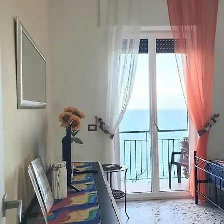 Intera Ad Con Vista Mare E Jacuzzi 아말피