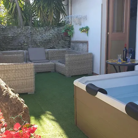 빌라 Intera Ad Con Vista Mare E Jacuzzi *