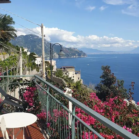 Intera Ad Con Vista Mare E Jacuzzi 아말피